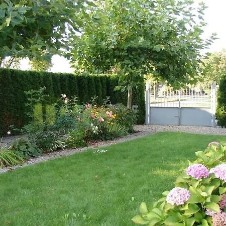 Mit Charme- Aux2platanes- Aussergewoehnlich Schoen Am Bodensee Bed & Breakfast *